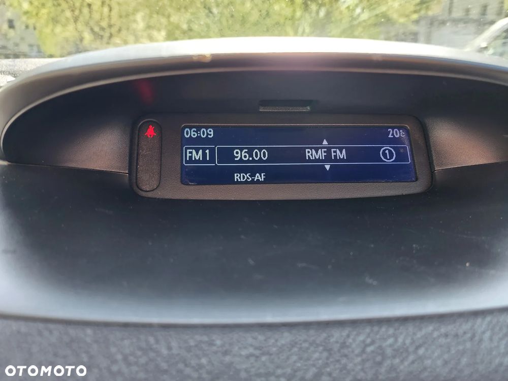 Renault Megane 1.6 16V 100 J'taime - 21
