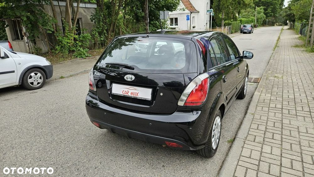 Kia Rio 1.4 Spirit - 9
