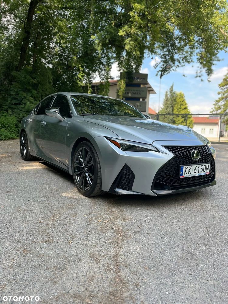 Lexus IS - 4