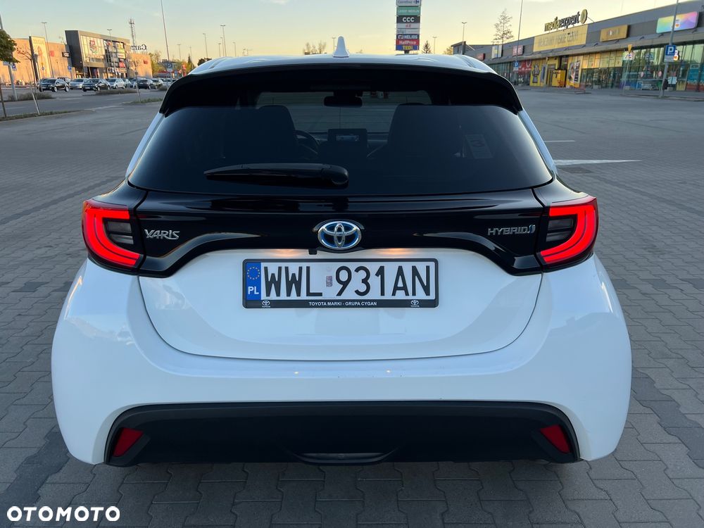 Toyota Yaris - 12