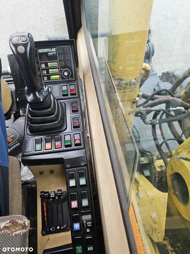 Caterpillar 312 - 10