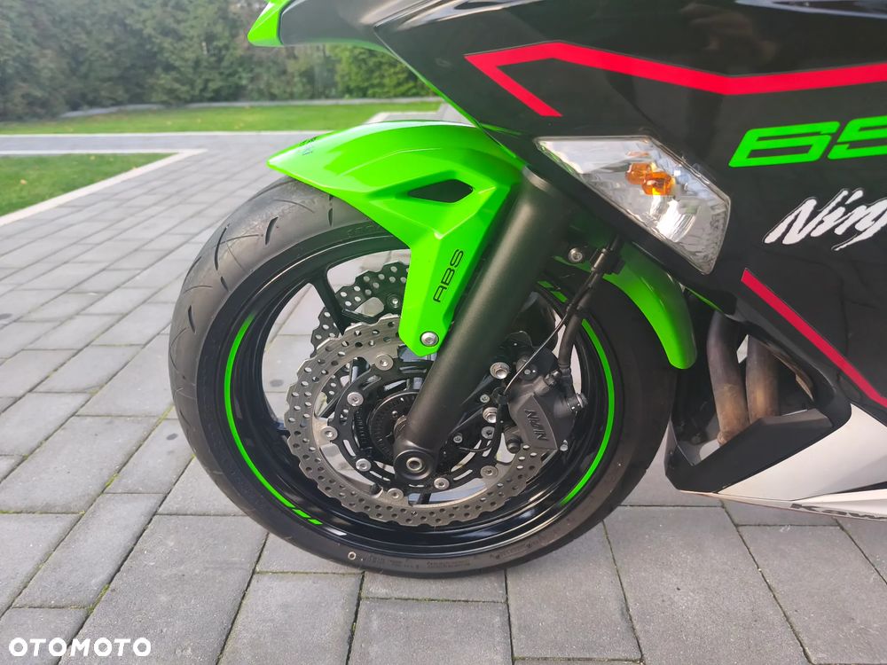 Kawasaki Ninja - 17
