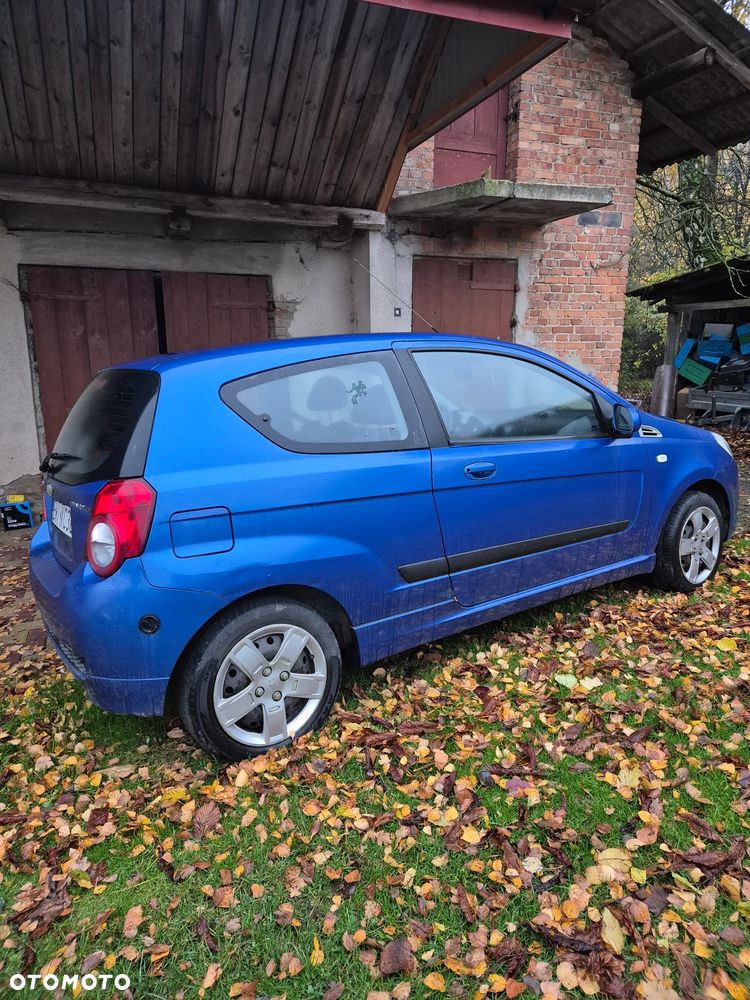 Chevrolet Aveo 1.2 - 8