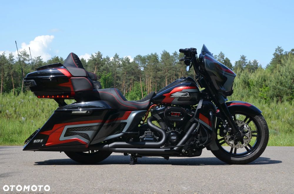 Harley-Davidson Touring Street Glide - 27