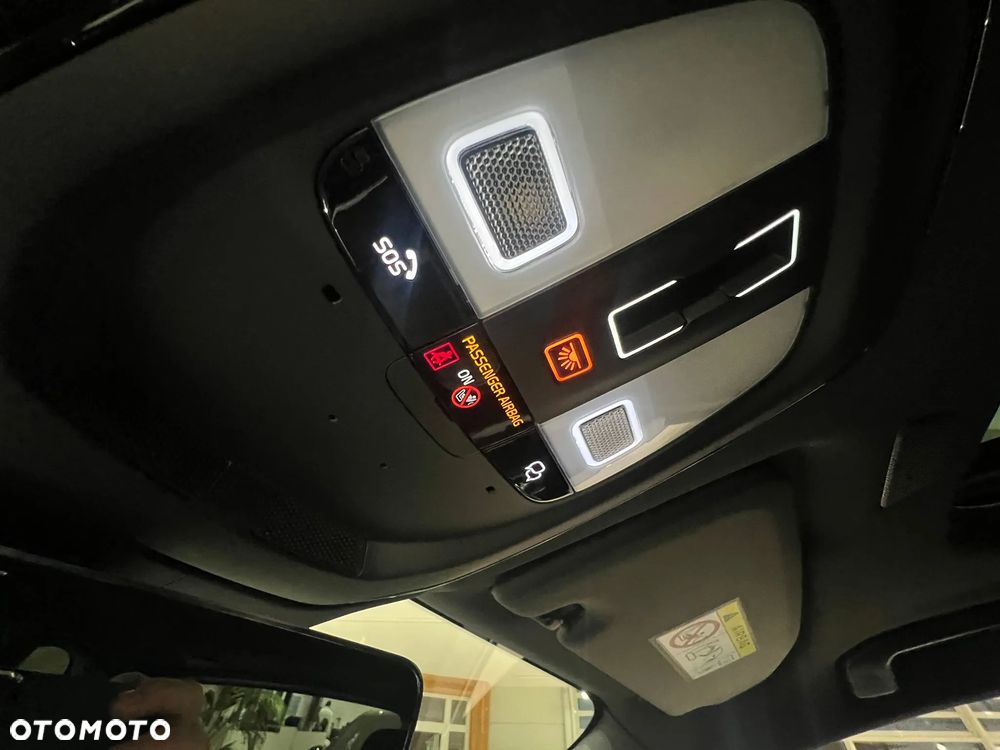 Volvo XC 60 B5 B AWD Ultimate Bright - 29