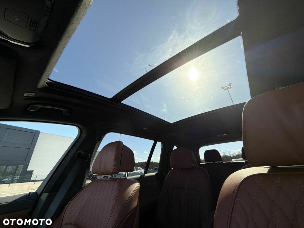 BMW X7 - 35