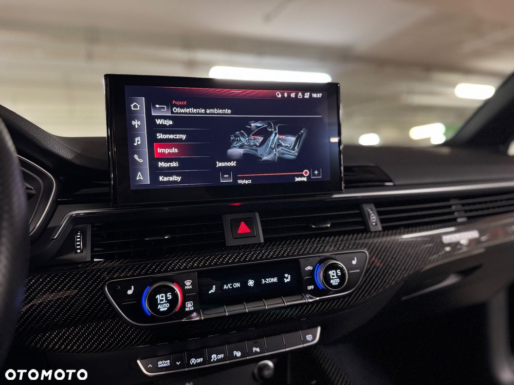 Audi A4 Avant 40 TDI quattro S tronic S line - 38