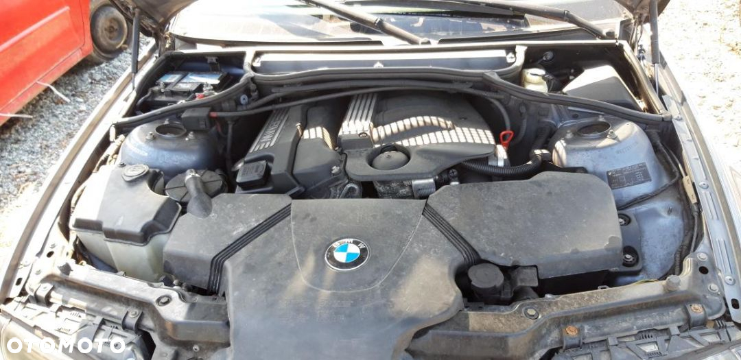 Części BMW e46 lift kombi 2.0  benzyna  5-drzwi szary SILNIK N42B20A 318I 143 KM VALVETRONIC 2000-07 - 11