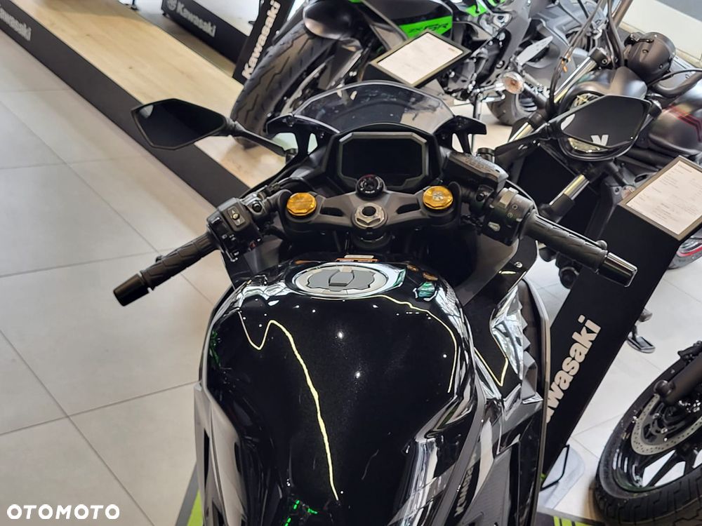 Kawasaki ZX - 9
