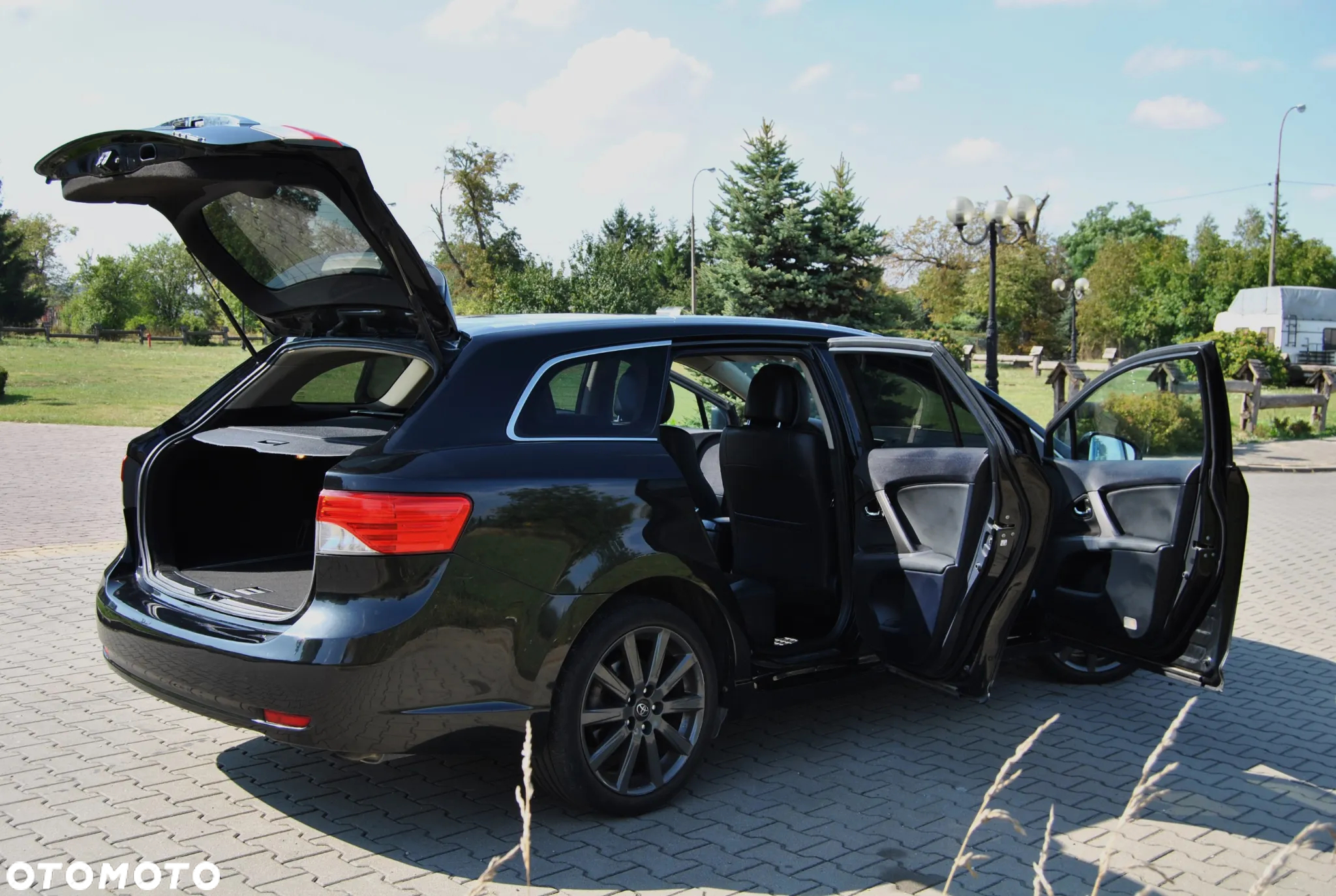 Toyota Avensis Combi 2.0 Multidrive S Executive - 22