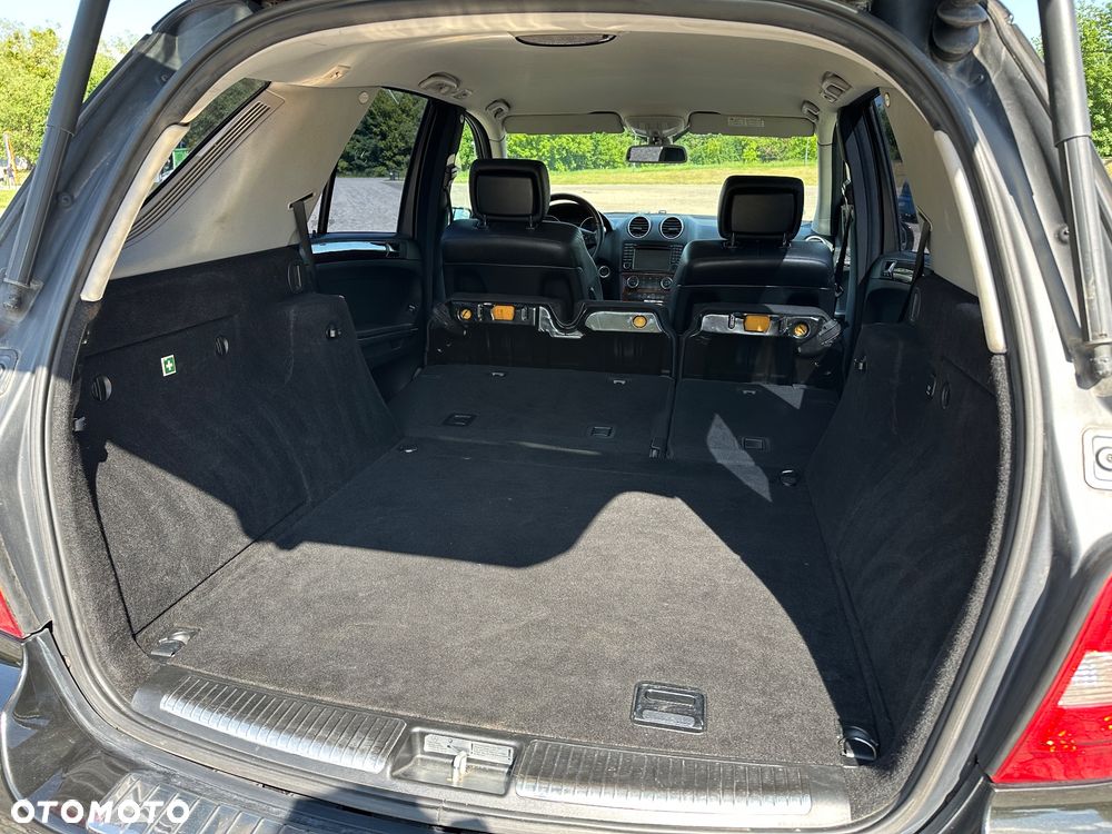 Mercedes-Benz ML - 18
