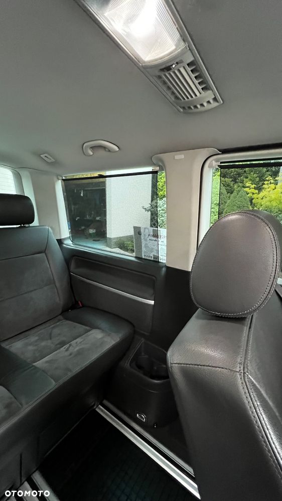 Volkswagen Multivan - 27