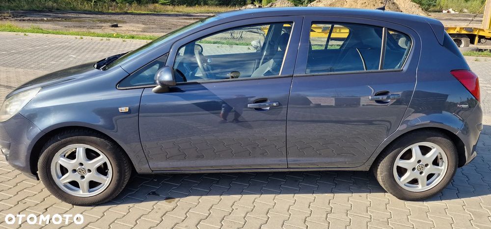 Opel Corsa 1.4 16V Enjoy - 4