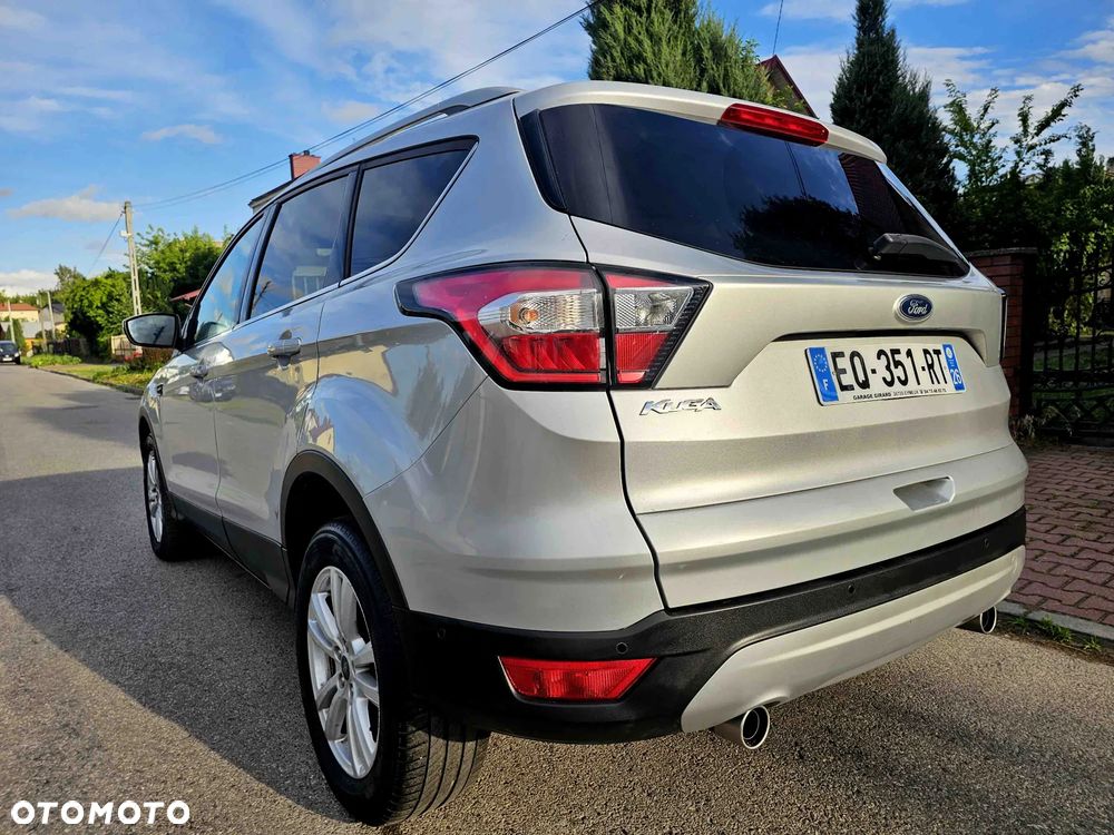 Ford Kuga 2.0 TDCi 2x4 Titanium - 8
