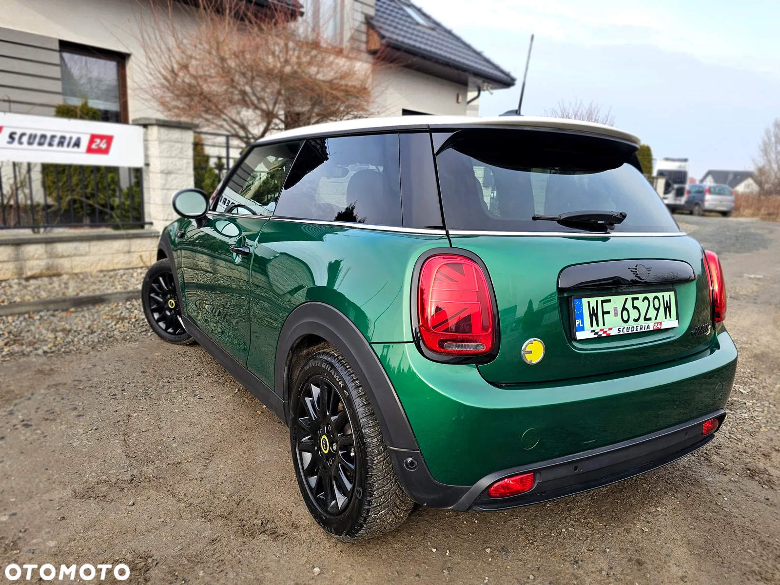 MINI Cooper SE - 12