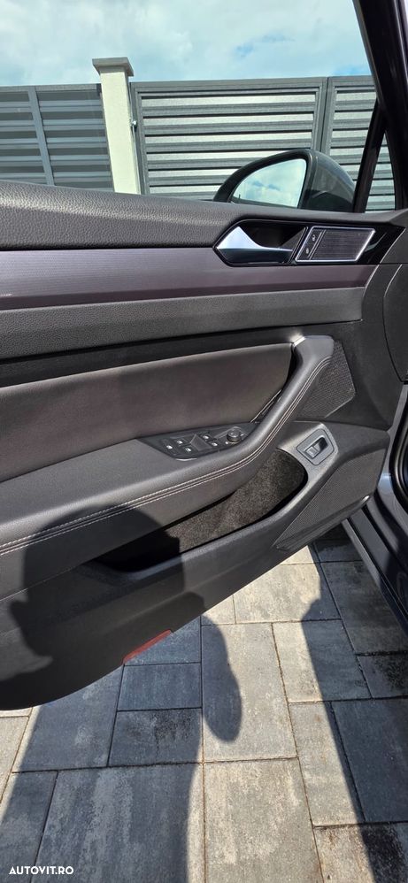 Volkswagen Passat 2.0 TDI DSG Comfortline - 31
