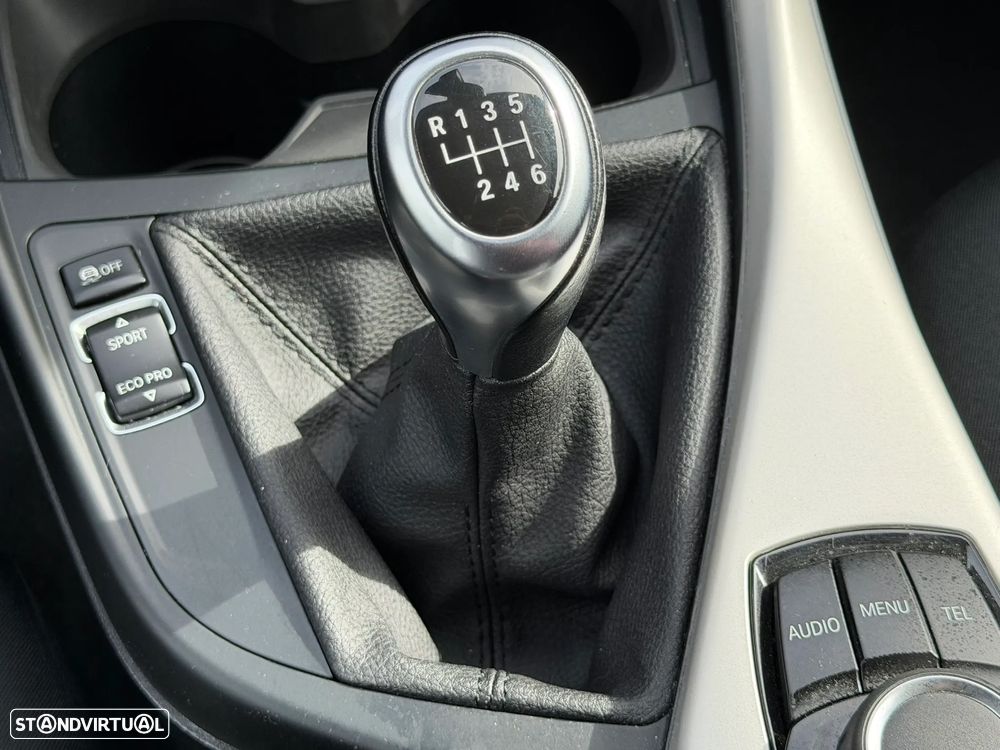 BMW 118 i Advantage - 13