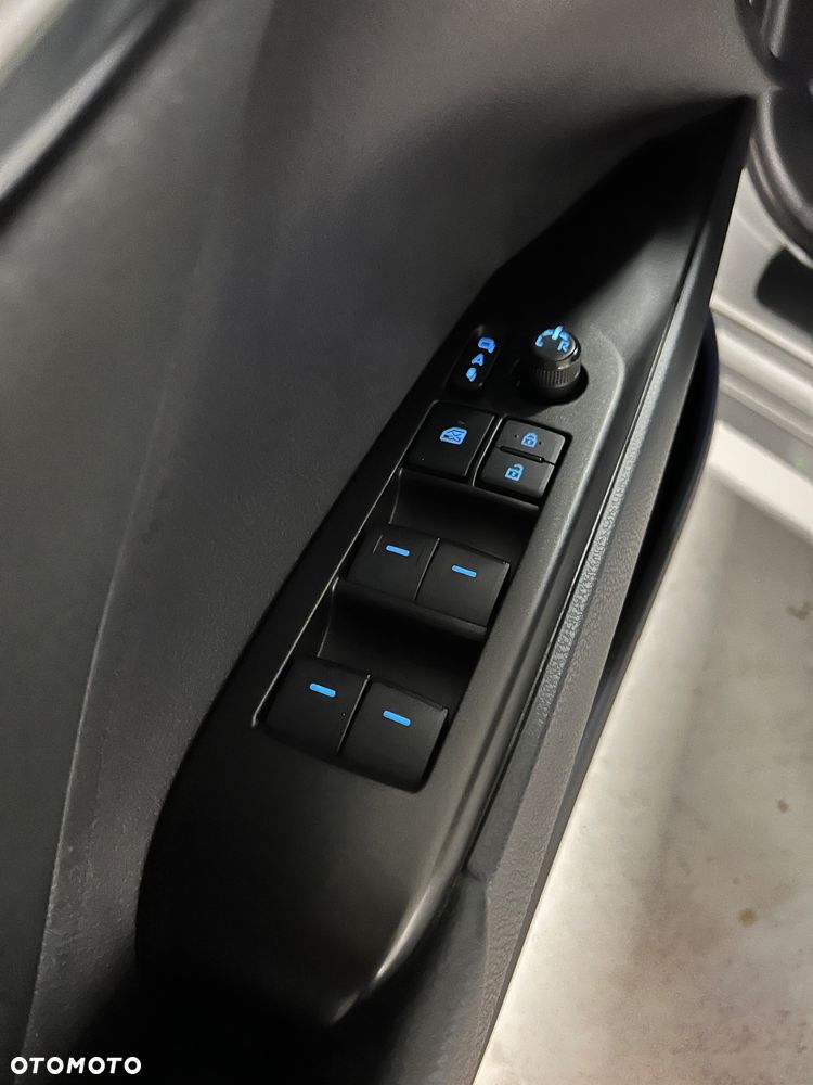 Toyota Camry 2.5 Hybrid Comfort CVT - 13