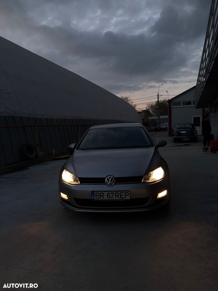 Volkswagen Golf - 7
