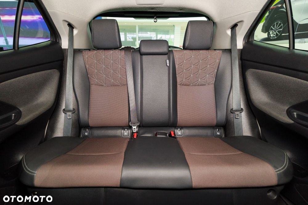 Toyota Yaris Cross - 18