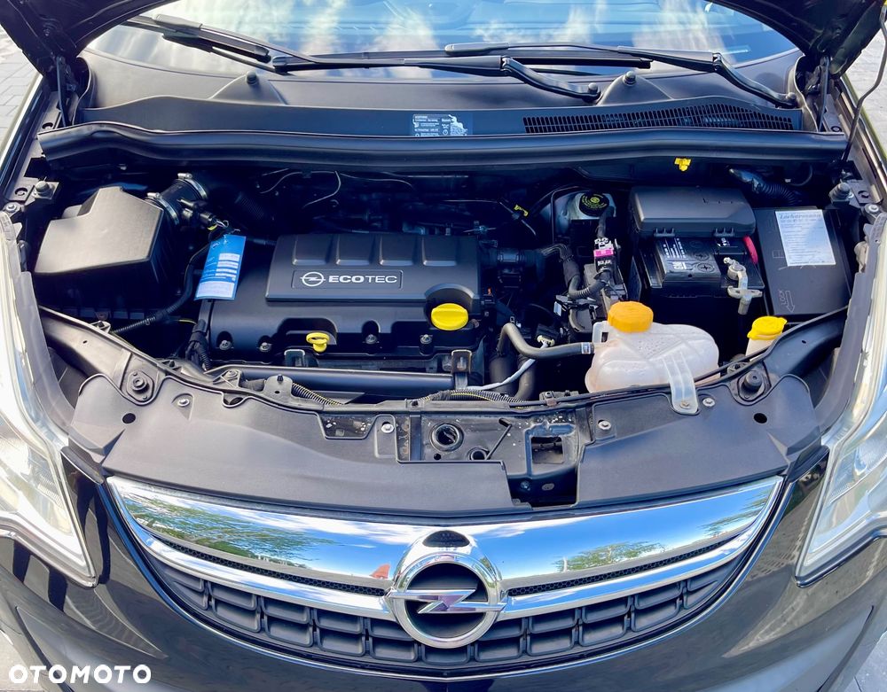 Opel Corsa 1.2 16V Cosmo - 32