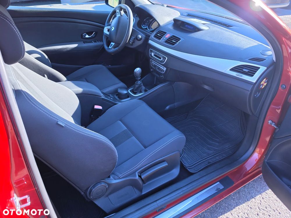 Renault Megane 1.9 dCi Privilege - 9