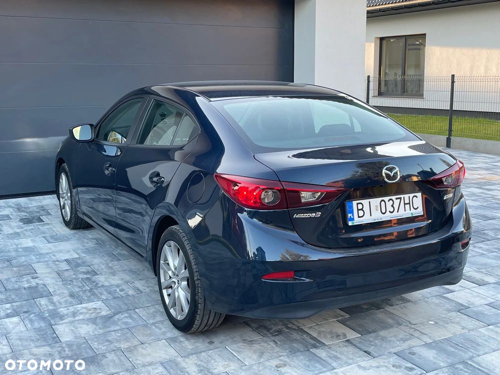 Mazda 3 - 4