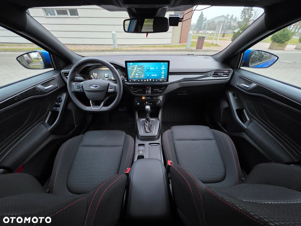 Ford Focus 1.0 EcoBoost mHEV ST-Line X - 30