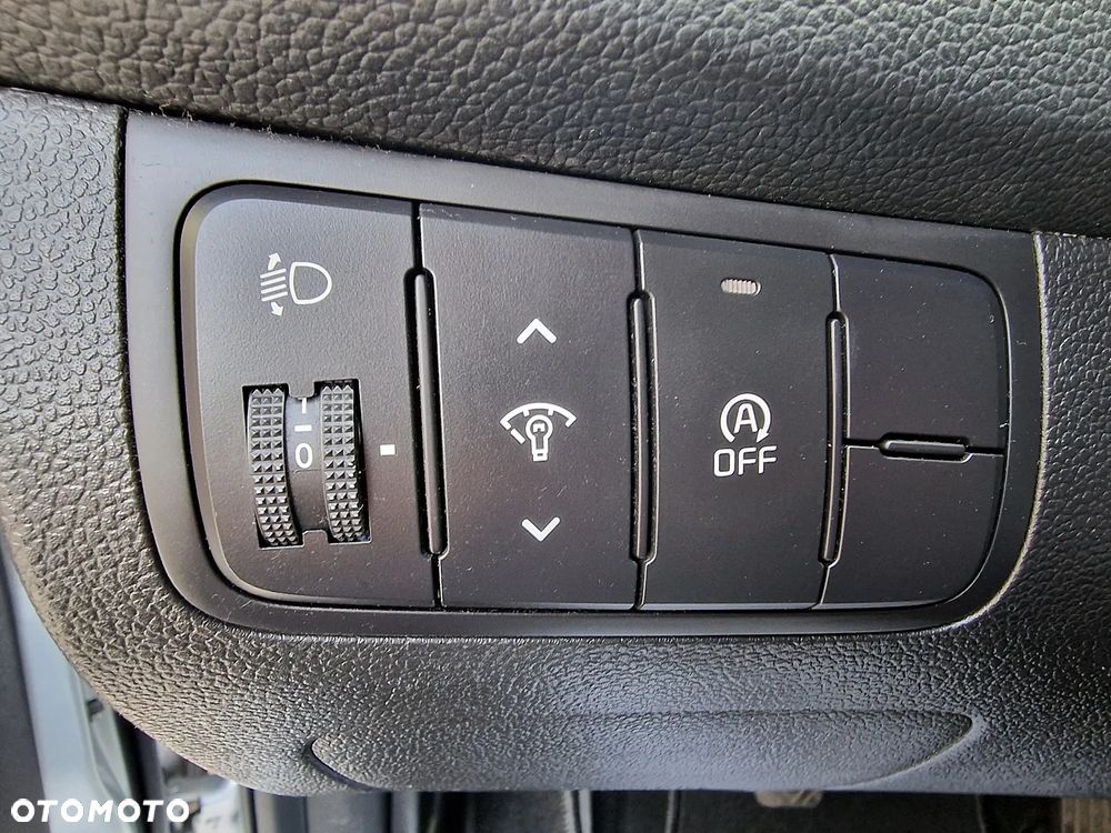 Kia Ceed 1.0 T-GDI ISG Vision - 12