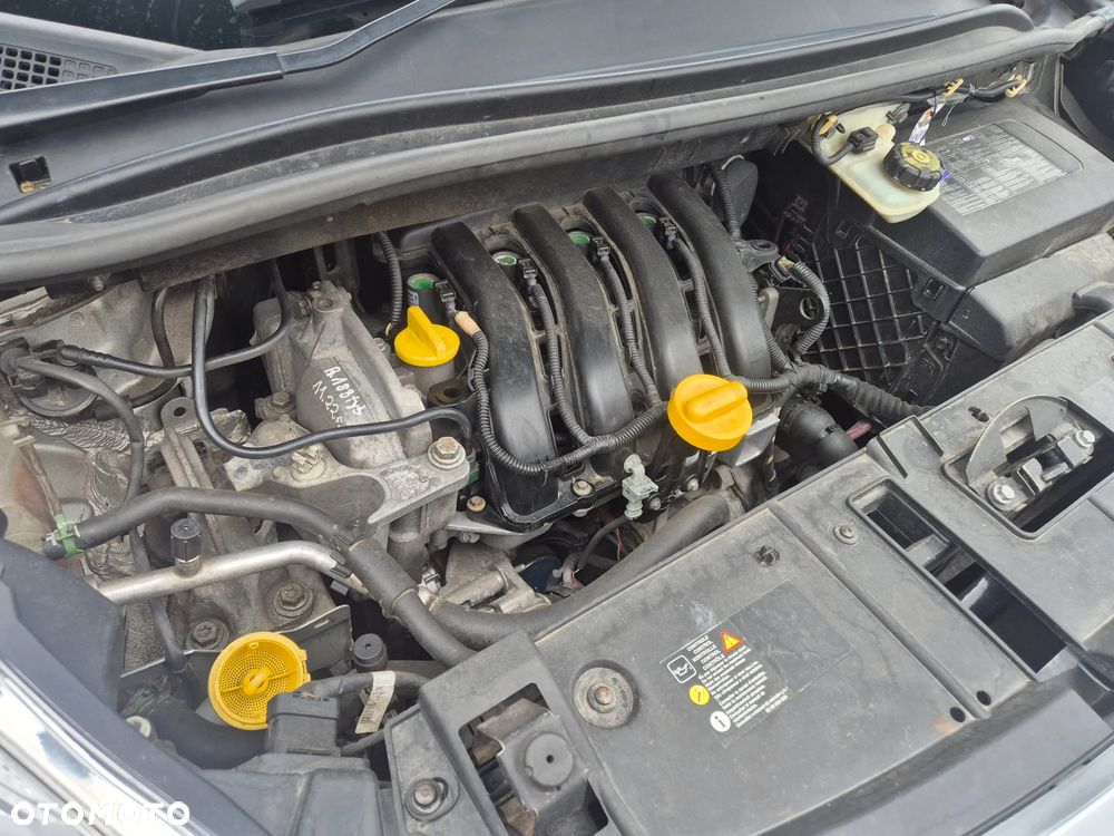 Renault Scenic 1.6 16V Expression - 15