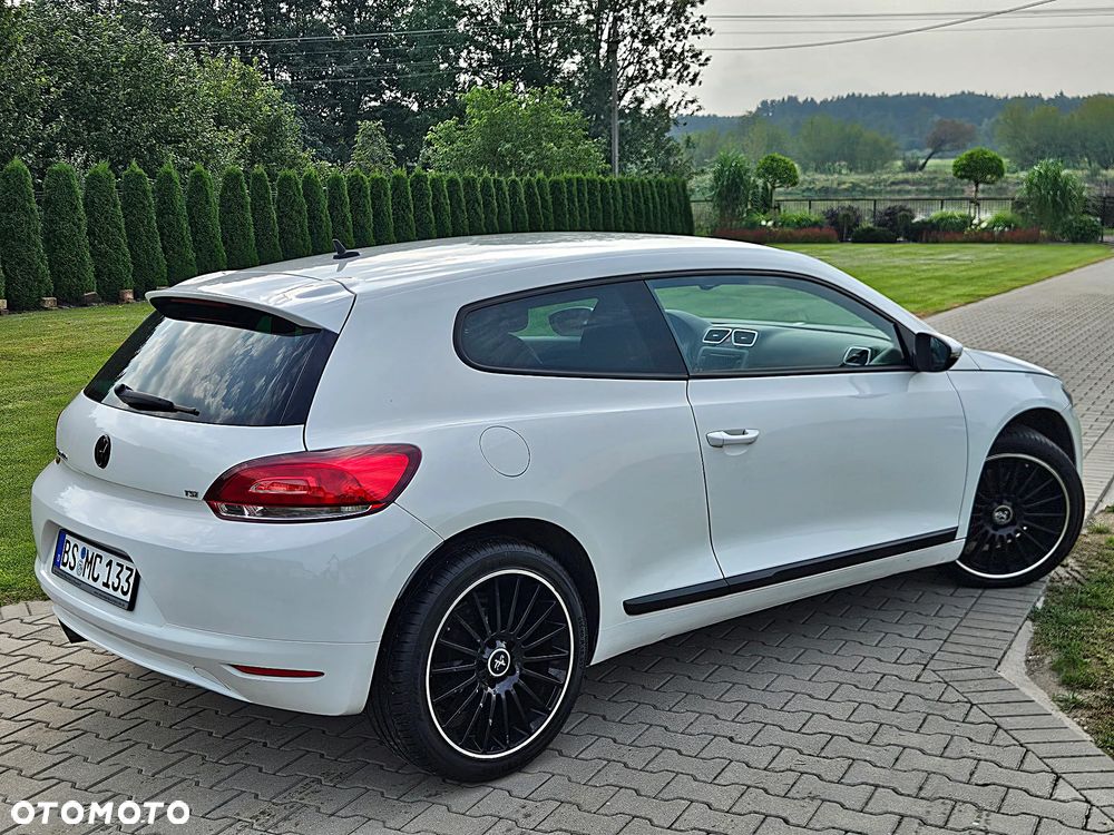 Volkswagen Scirocco 1.4 TSI DSG - 4