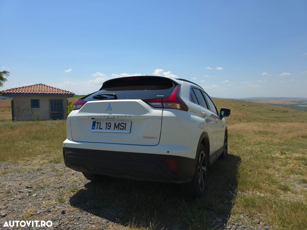 Mitsubishi Eclipse-Cross - 3