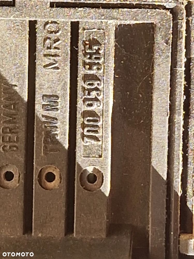 PRZEŁĄCZNIK SZYB VW T4 7D0959539 7D0959555 - 8
