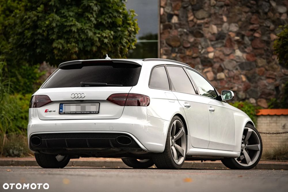 Audi RS4 Avant Avant S tronic - 8