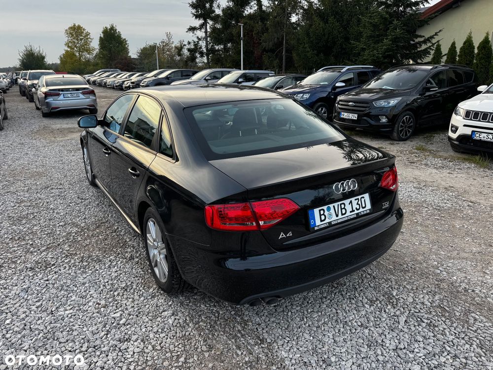 Audi A4 - 4