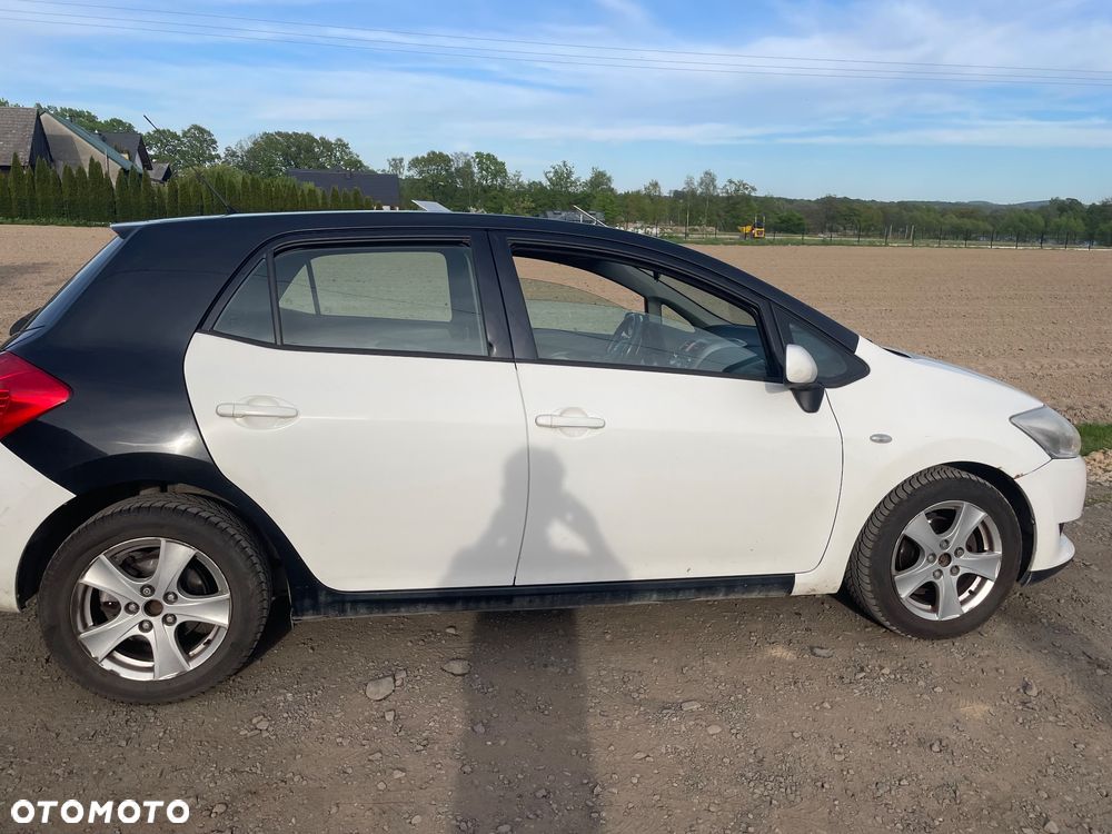Toyota Auris - 3