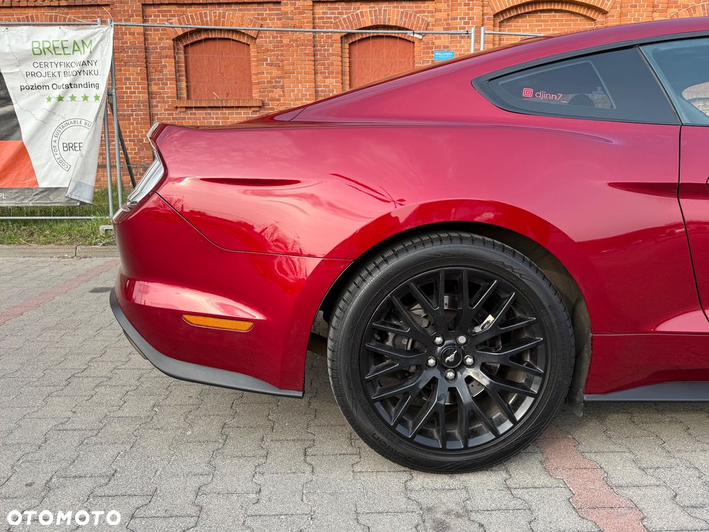 Ford Mustang - 12