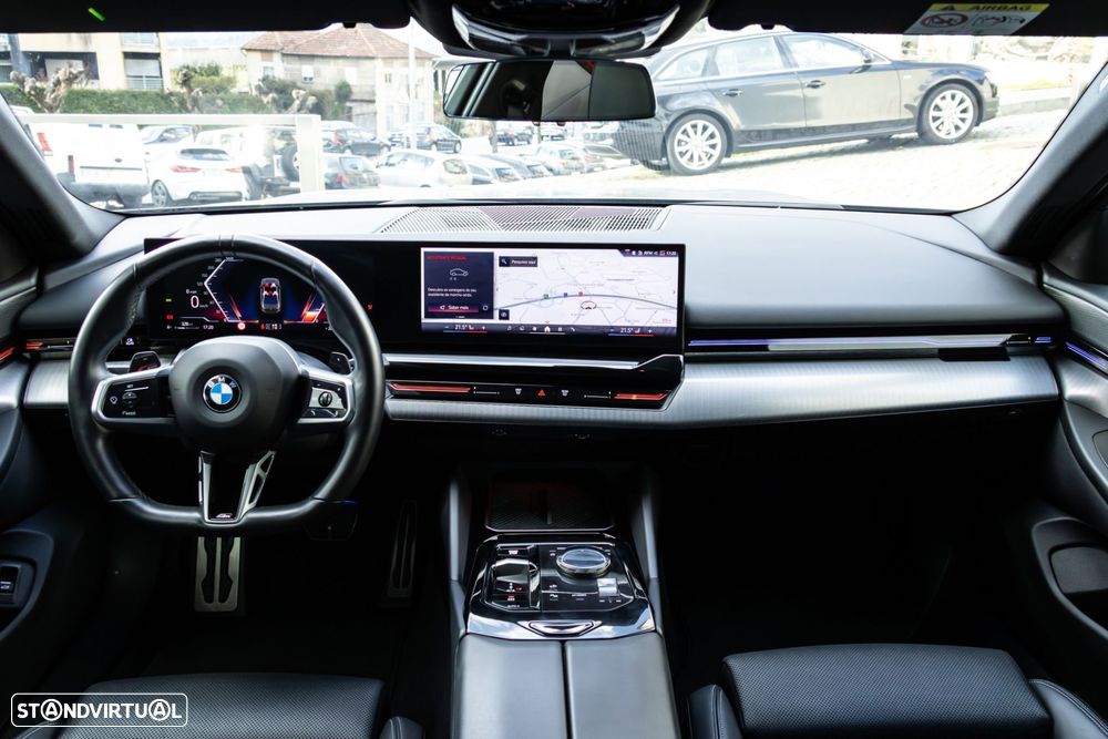 BMW 520 d Pack Desportivo M - 13