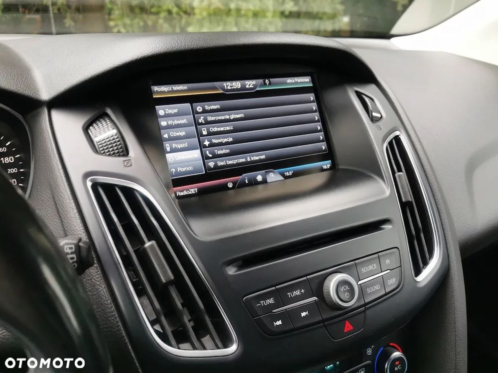 Ford Focus 1.5 EcoBoost Titanium ASS - 8