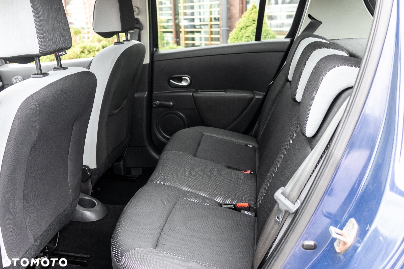 Renault Clio 1.2 16V Authentique - 23