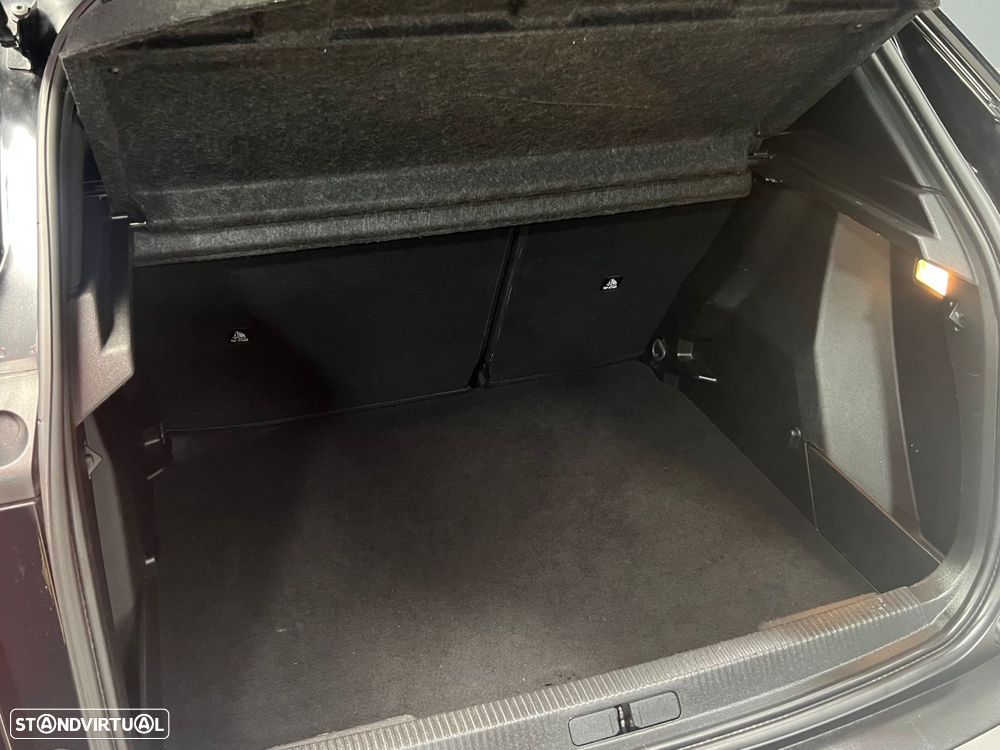 Peugeot 2008 1.2 PureTech Allure Pack - 20