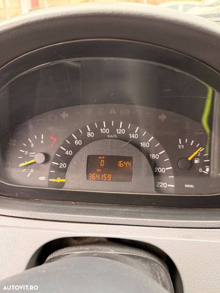 Mercedes-Benz Vito - 14