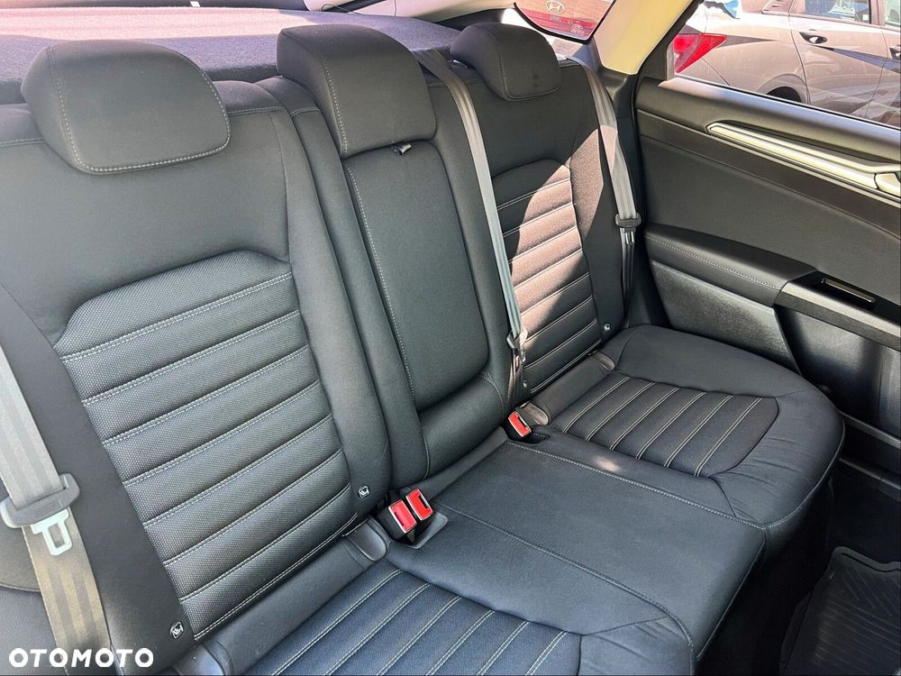 Ford Mondeo 1.5 EcoBoost Trend - 33