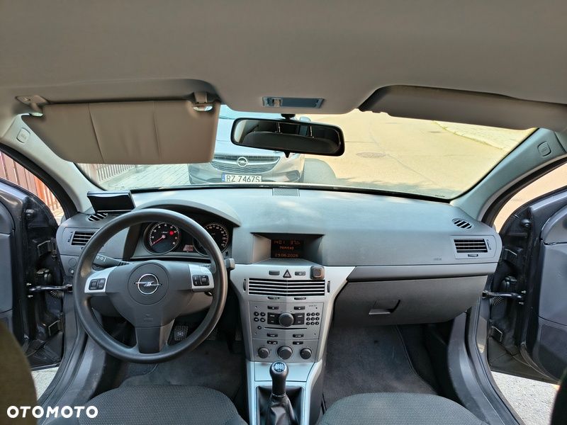 Opel Astra - 10