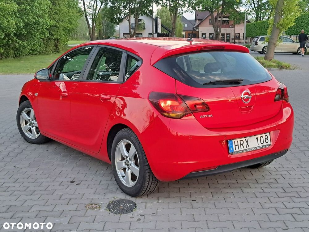 Opel Astra - 10