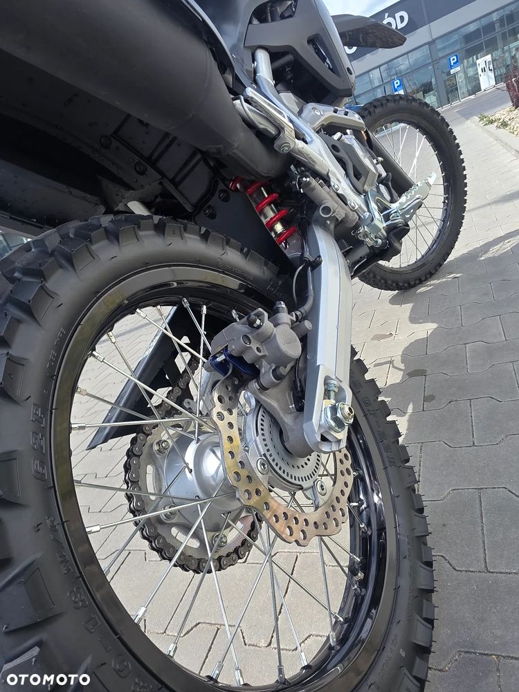 Honda CRF - 10