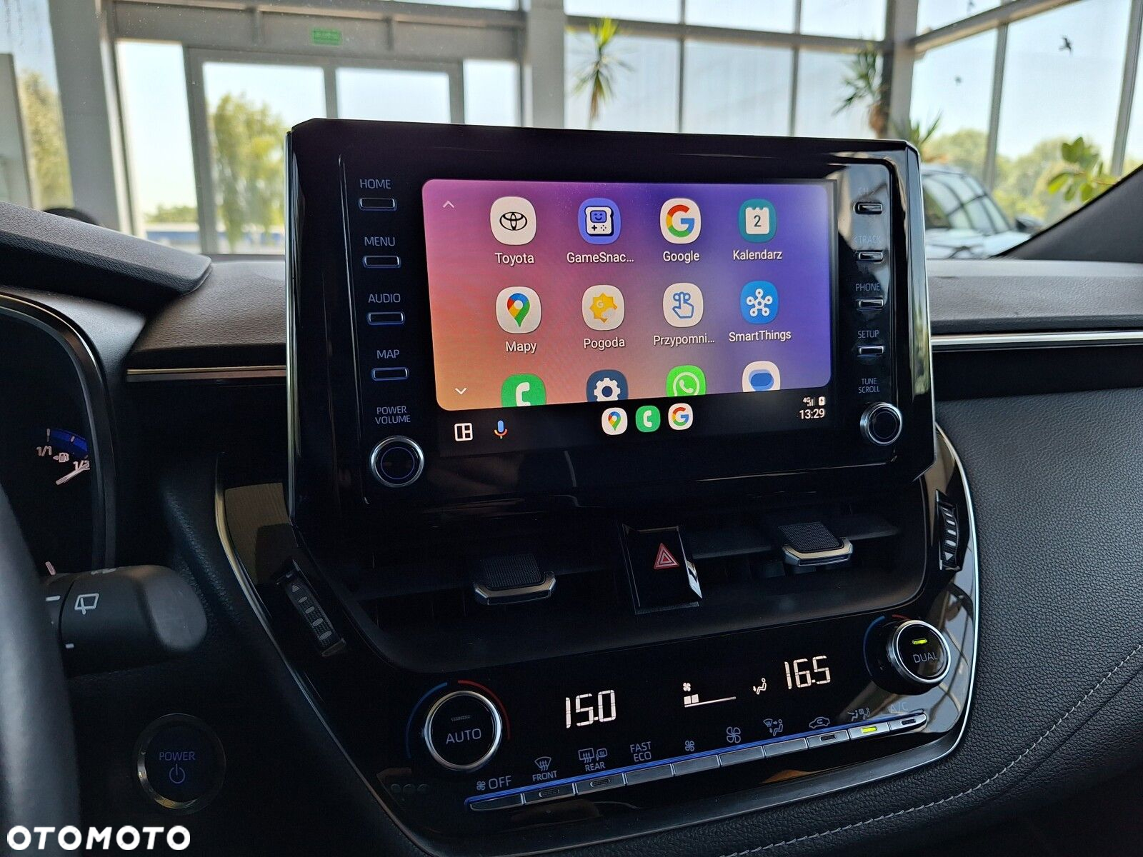 Toyota Corolla 2.0 Hybrid Comfort - 30