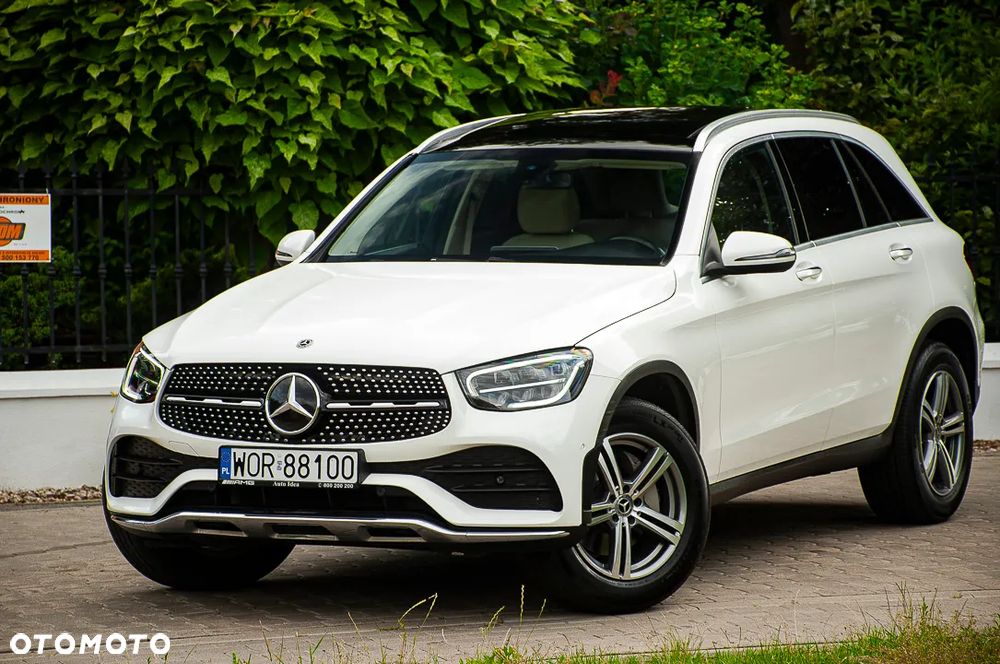 Mercedes-Benz GLC 300 4Matic 9G-TRONIC AMG Line - 3