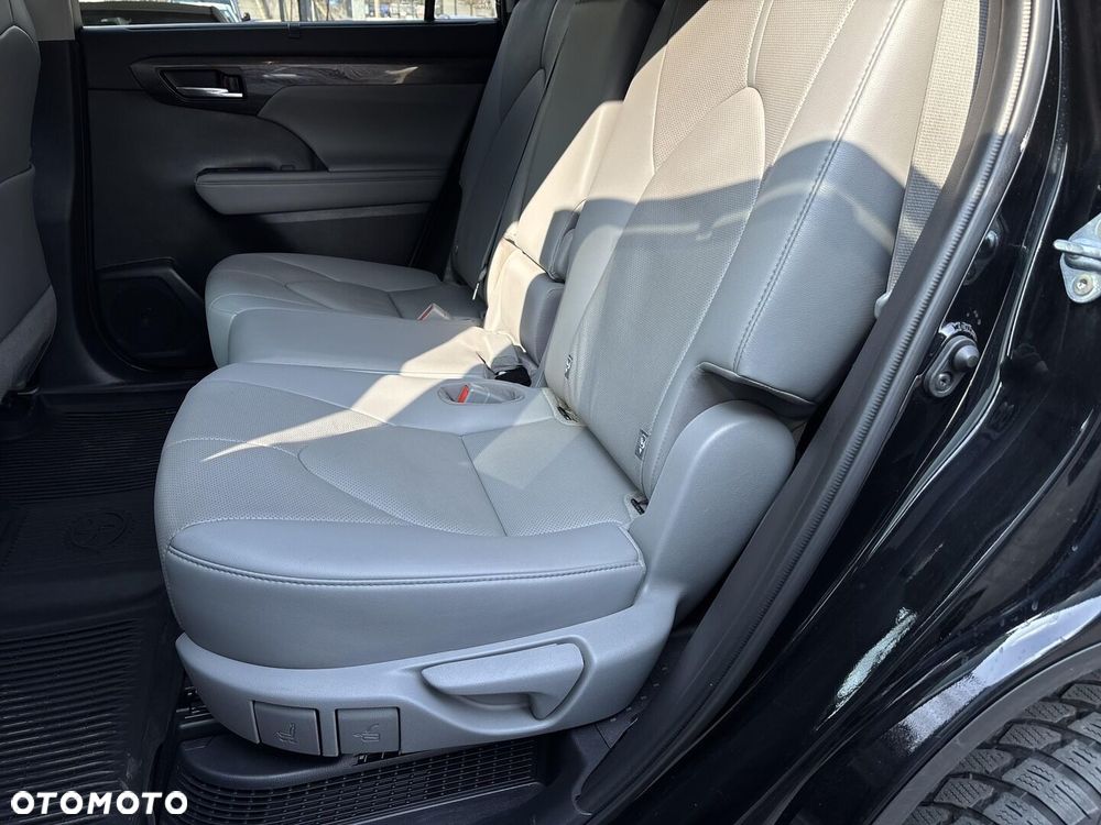 Toyota Highlander - 14