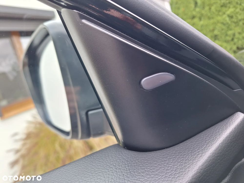 Nissan X-Trail 1.7 dCi Tekna 2WD Xtronic - 33